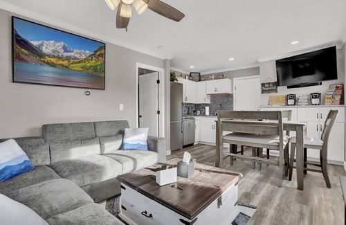 West Colorado Springs House | Grandview Mesa - Amazing Mountain Views!