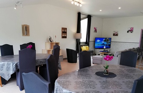 Saint-Loup-Lamaire Apartment | Grang cottage for 14 people