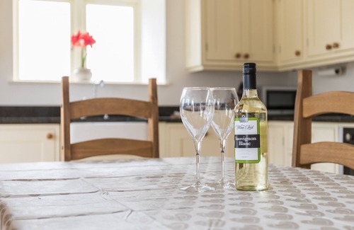 Scawton Cottage | Grange Cottage - a holiday cottage that sleeps 6 guests in 3 bedrooms