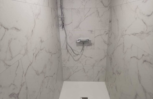 Landeronde House | Grange Rénovée Avec Jacuzzi