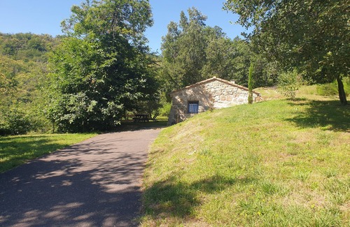 Coustouges House | Grangette en Pleine Nature au Cœur des Pyrénées Catalanes .a10 mn de l Espagne