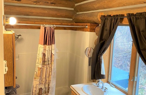 Darby Cabin | Granite Cabin at Rye Creek Lodge