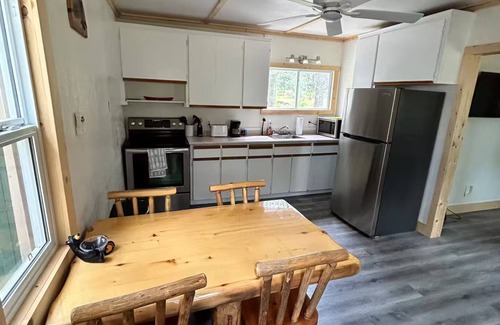 Northern Ontario Cabin | Granite Lake 2 Bedroom Cabin