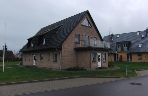 Kaschow Apartment | 'Granitz Castle': Large apartment for up to 6 guests (with extra bed)