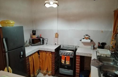 Santa Lucia Milpas Altas House | Granja Triple A