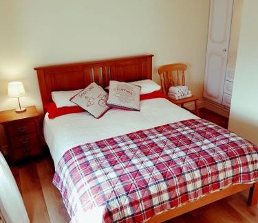 Naran House | Granny Dens