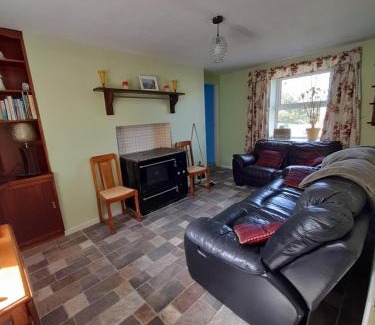 Termon House | Granny's cottage, a lovely lakeside cottage