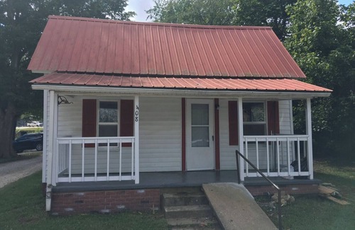 Huntsville House | Granny’s Kitchen bed & breakfast.
