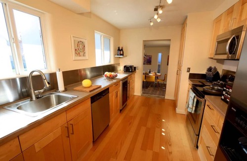 Walla Walla East House | Grant House · The Grant House - Spacious & Sophisticated
