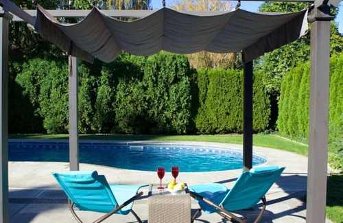 Walla Walla East House | Grant House · The Grant House - Spacious & Sophisticated