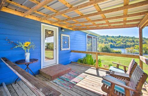 Granville House | Granvilles Blue Cottage Porch and River View!
