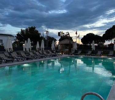 Ezine Hotel | Grape Hotel
