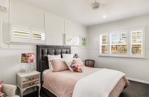 Harristown House | Grass Tree Cottage! Just Perfect!
