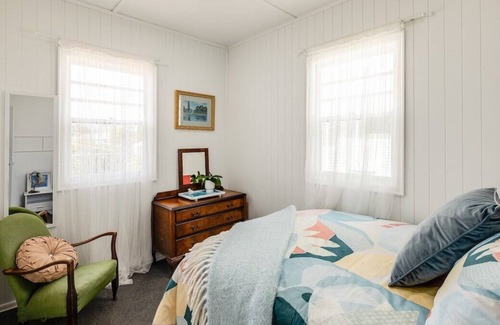 Harristown House | Grass Tree Cottage! Just Perfect!
