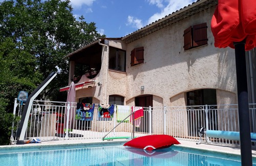 Saint-Jacques Apartment | Grasse, quiet, garden, swimming pool