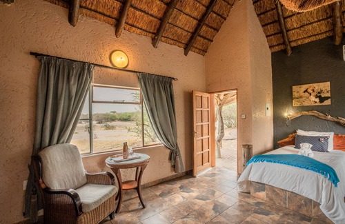 Ghanzi Cabin | Grassland Safari Lodge