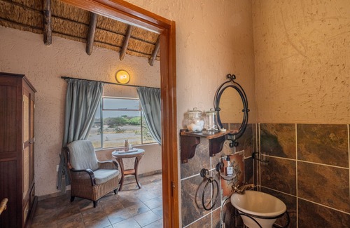 Ghanzi Cabin | Grassland Safari Lodge