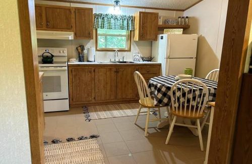 Wilderness House | Grassy Meadow Getaway - HOT TUB!