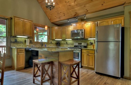 Chatsworth Cabin | Grassy Mountain View Cabin Cohutta Forest Ellijay