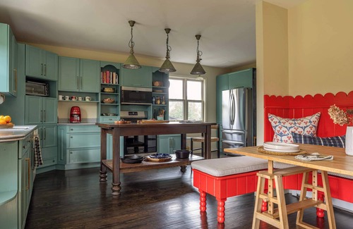 Kerhonkson House | Grateful Woods Farmhouse w/Spa, Firepit & Animals