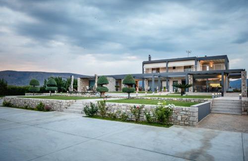Iria Apartment | Gravaris House