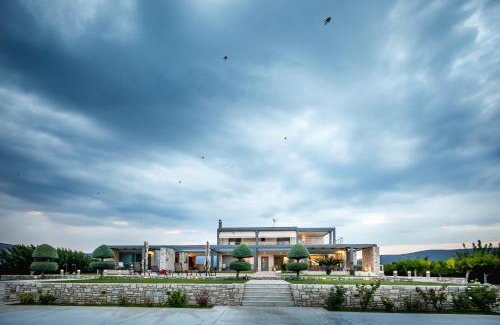 Iria Apartment | Gravaris House
