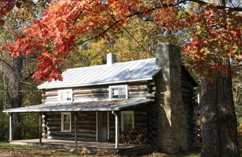 Syria Cabin | Graves Mountain Farm & Lodges