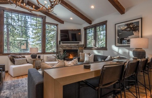 Mammoth Lakes House | Gray Bear #86 home
