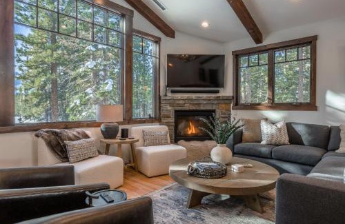 Mammoth Lakes House | Gray Bear #86 home