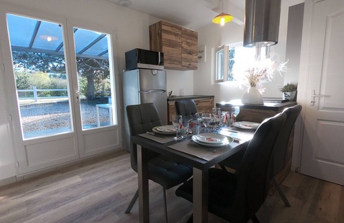 Montfrin House | Gray flamingo house
