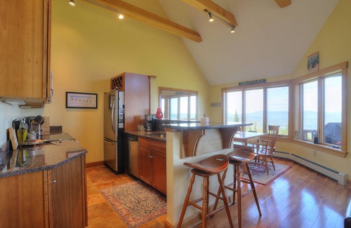 Rangeley Condo | Gray Fox 17 - Wonderful 3 bedroom ski in/ski out condo at Saddleback!