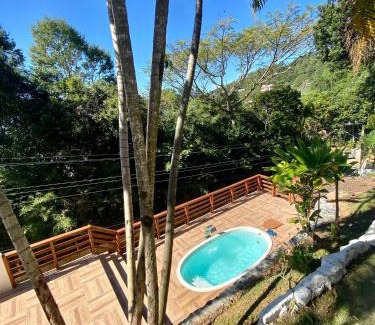 Palhoca House | Gray House - Com piscina pertinho do mar!