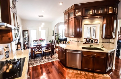 Historic Old Town Bed & Breakfast | Graystone Bed and Breakfast