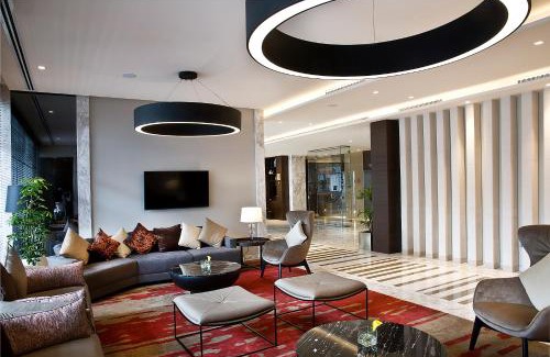 Al Mankhool Hotel | Grayton Hotel by Blazon Hotels