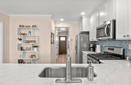 Estral Beach Cottage | Great Lakes Waterfront Cottage Estral Beach