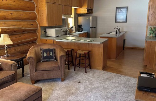 Cooke City-Silver Gate Apartment | Great 1 bedroom apartment in Cooke City