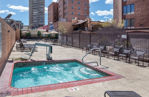 Downtown Reno Condo | Great 1BD condo with resort amenities take in all Reno has to offer