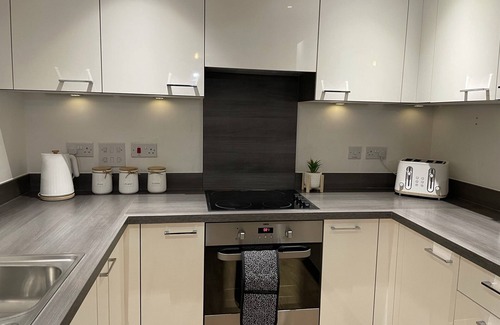 Tooting Apartment | Great 1Bed Flat 10mins East Croydon*Free Parking*