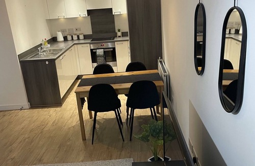 Tooting Apartment | Great 1Bed Flat 10mins East Croydon*Free Parking*
