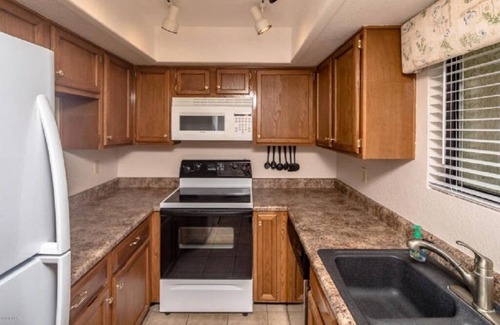 Lake Havasu City Condo | Great 2-bedroom Condo, Lake Views, Centrally located
