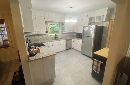 Tuscaloosa House | Great 2-bedroom house for Gamedays of a Family getaway! Only 2.8 miles to BDS!