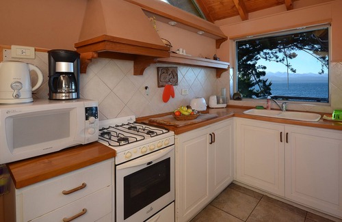 San Carlos de Bariloche House | GREAT 3BEDR HOME ON THE LAKE SHORE (H50)