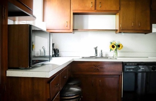 Preston Apartment | Great 3 Bedroom apartment 2 min to Foxwoods, patio
