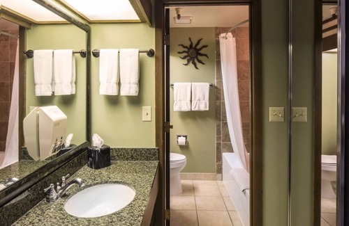 Wahweap Resort | Great Amenities! 3 Convenient Units, Pool, Free Parking!