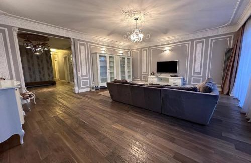 Riga Apartment | Great Apartment next to the Lake Baltezers