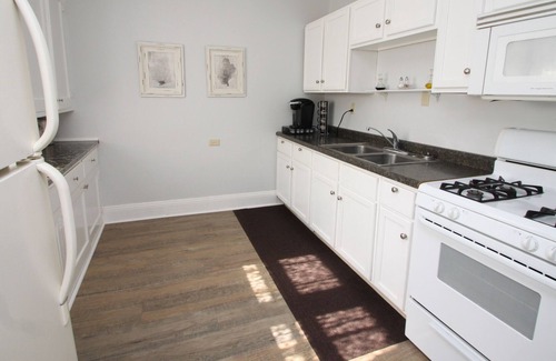 Rockford Apartment | Great apartment