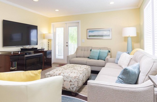 Coquina Gables House | Great Beach Location ~ Pool ~ Professionally Decorated ~ Steps to the Beach!