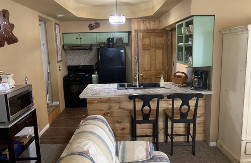 Tuscumbia Cabin | Great Cabin on Osage River in Tuscumbia, MO