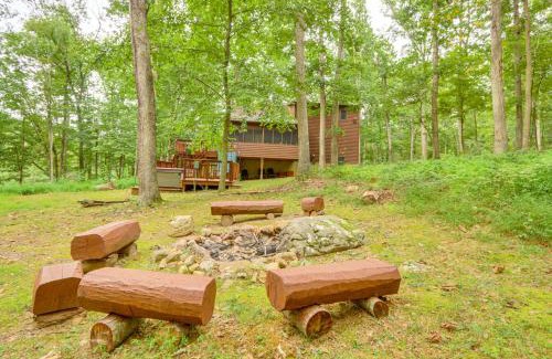 Great Cacapon House | Great Cacapon Mtn Cabin with Private Hot Tub and Views