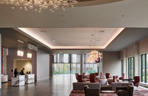 Mount Pleasant Resort | Great Canadian Casino Resort Toronto